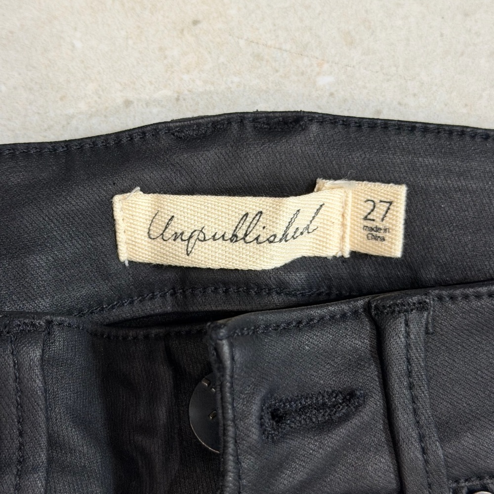 Black coated straight leg jean size 27